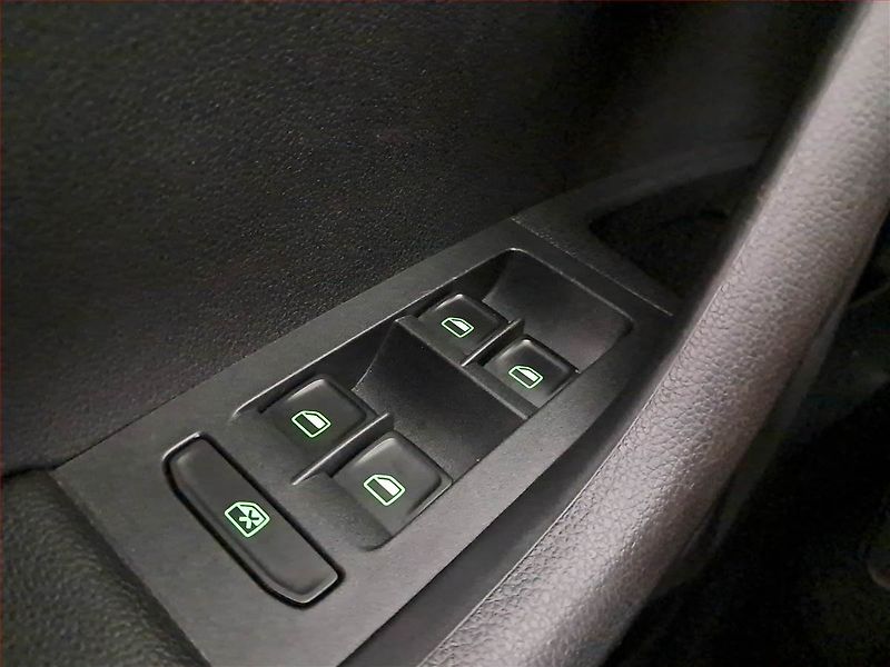 Škoda Octavia (2014) RS 2.0 TDI, Kůže, Navi - fotka 19 z 23