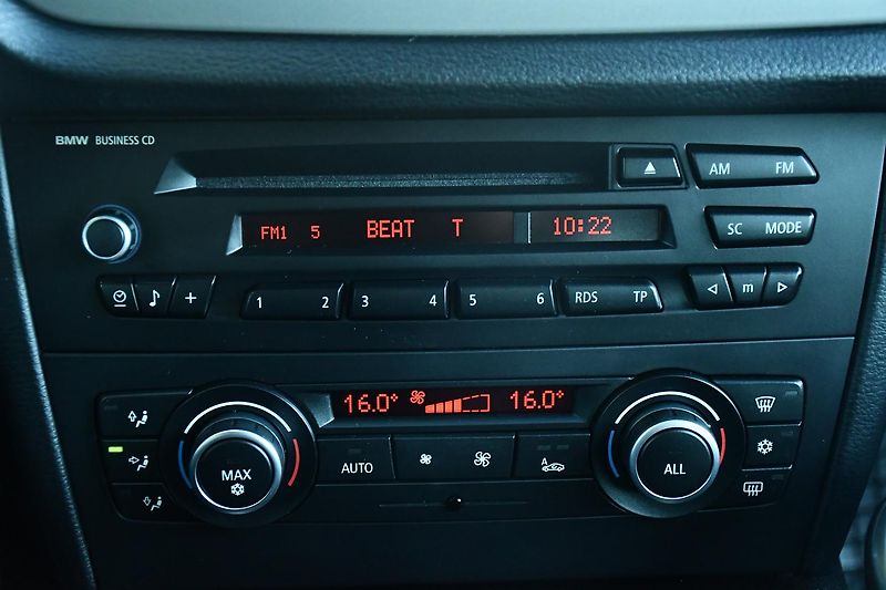 BMW X1 xDrive18d 2xALU - fotka 33 z 37