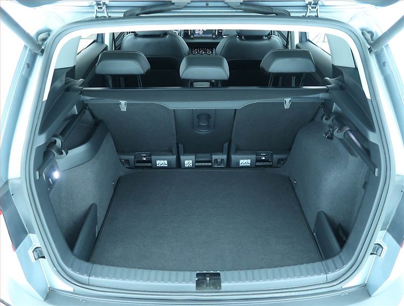 Škoda Karoq (2018) Style Plus 1.6 TDI, Automat - fotka 14 z 23
