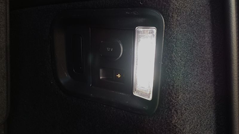 Volkswagen Sharan (2019) TDI 130kW 4Motion 7.míst-DPH - fotka 17 z 50