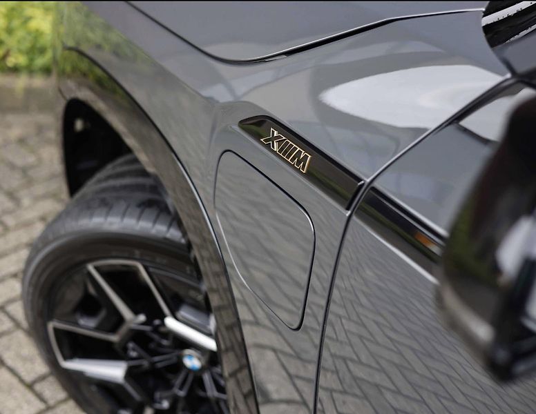 BMW XM (2023) 4.4 V8*Bowers&Wilkins - fotka 11 z 46