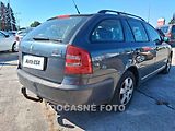 Škoda Octavia (2007) 2.0 TDi, AC, TZ, park.asist - náhled 1