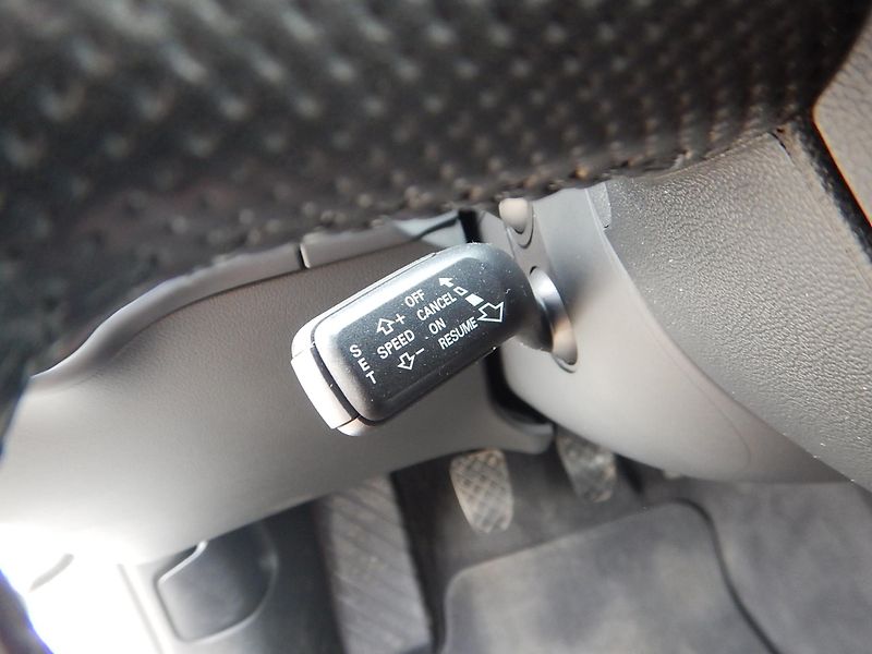 Audi A5 2.0 TDI, MANUÁL, DIGIKLIMA - fotka 19 z 29