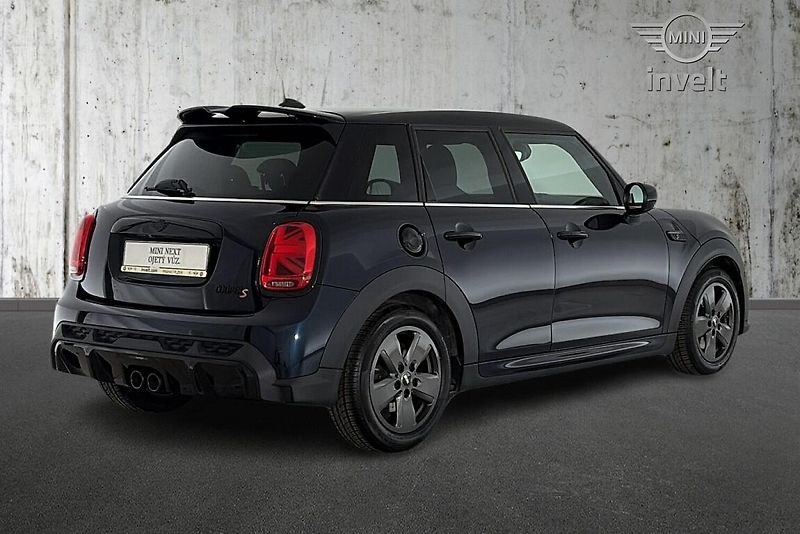 Mini Cooper S 5dvéř. - fotka 3 z 23