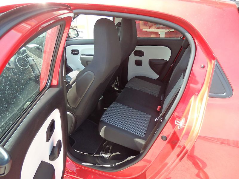 Renault Twingo 1.0i 4x AIRBAG, ASR - fotka 7 z 12