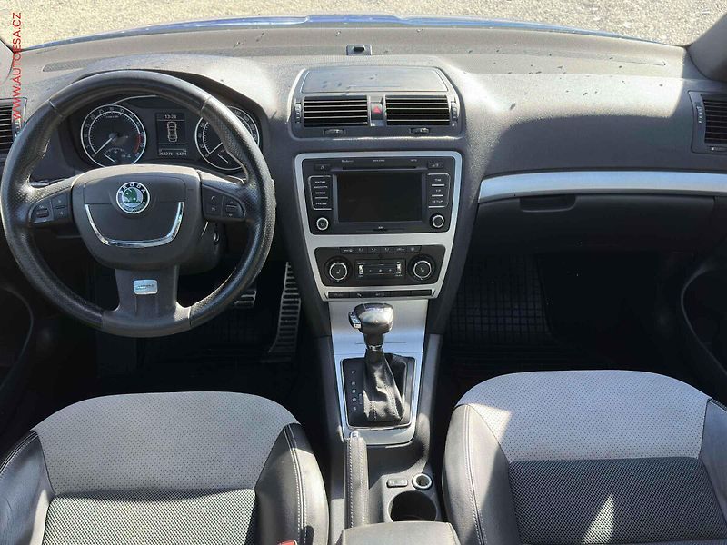 Škoda Octavia (2010) 2.0TDi, DSG, xenon - fotka 8 z 17