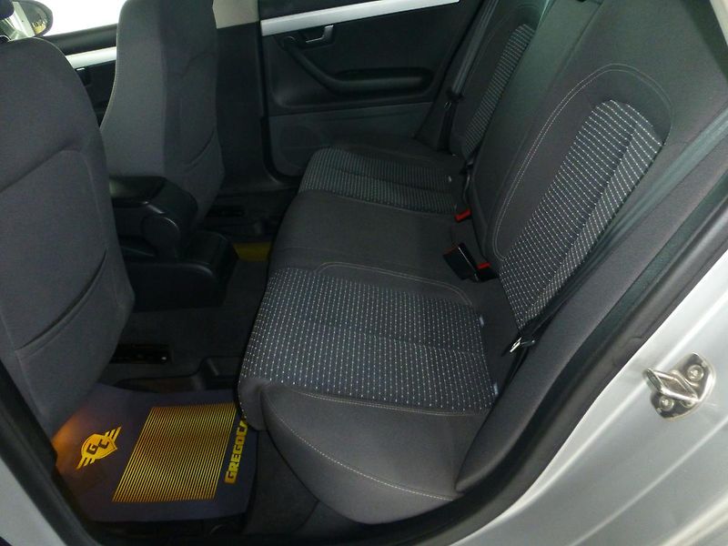 Seat Exeo (2012) 2,0TDI-105KW*ALU*DIGI***PARK.S - fotka 12 z 24