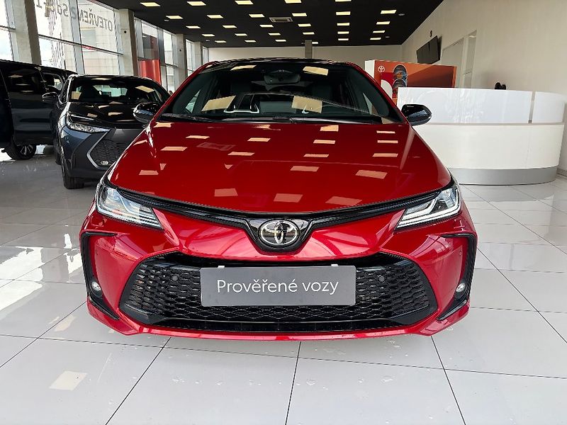 Toyota Corolla 1.8HSD 72kW GR Sport 2024 - fotka 2 z 15