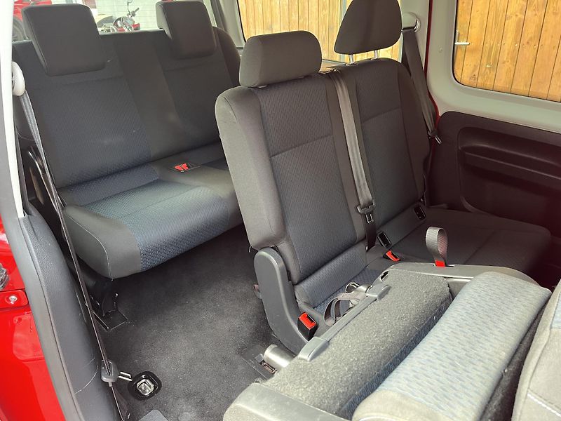 Volkswagen Caddy (2016) MAXI 2,0TDi 7míst ROZVODY - fotka 20 z 21