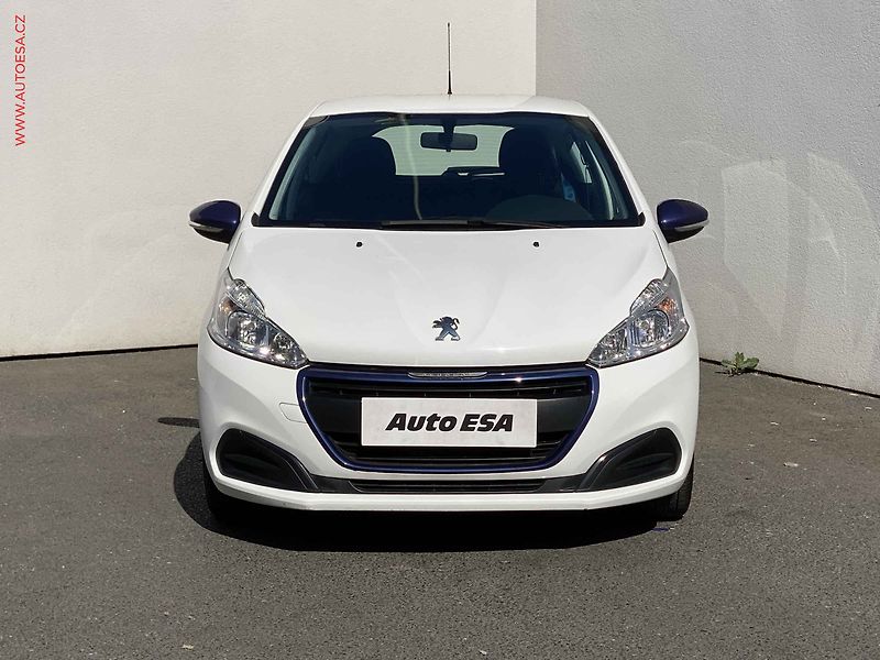 Peugeot 208 (2017) 1.2 PT, AC, tempo - fotka 2 z 16