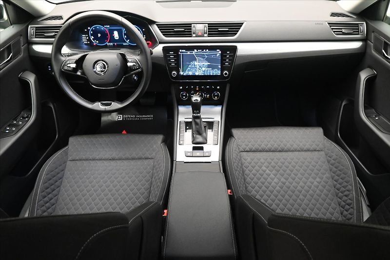 Škoda Superb 2,0 TDI 110kW DSG Clever Záruk - fotka 15 z 30