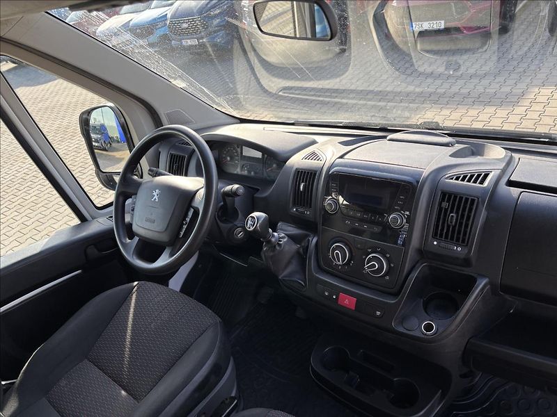 Peugeot Boxer 2,2 Bluehdi  103kW L2 DPH - fotka 16 z 29