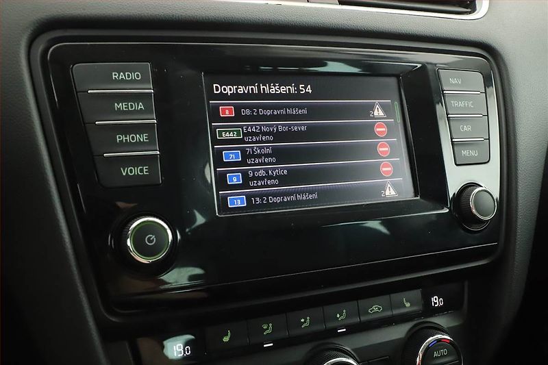 Škoda Octavia (2013) 2.0 TDI 4x4, 4X4, Navi - fotka 18 z 20