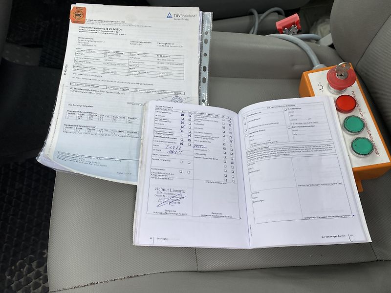 Volkswagen Transporter 2.0TDI 75KW-KOMUNÁLNÍ VOZIDLO - fotka 21 z 21