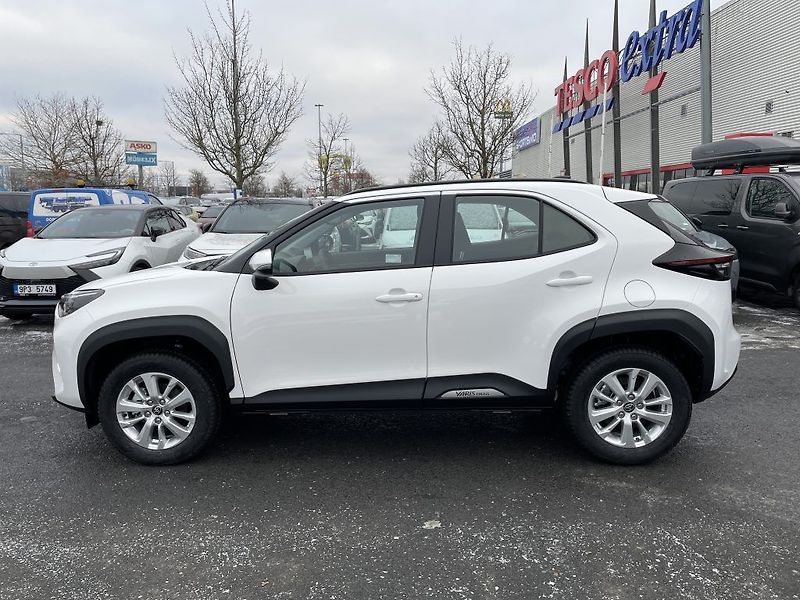 Toyota Yaris Cross 1.5 Hybrid Comfort ODBĚR 9/26 - fotka 8 z 27
