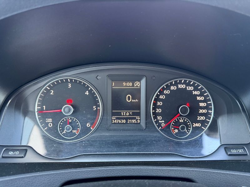 Volkswagen Multivan (2013) SL 2,0 TDI 103KW 6G - fotka 14 z 35