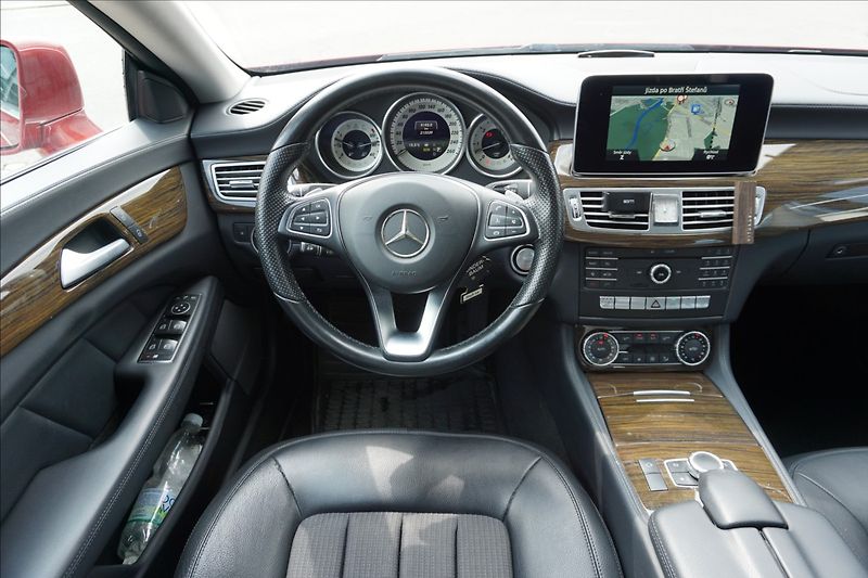 Mercedes-Benz CLS 3,0 - fotka 10 z 17