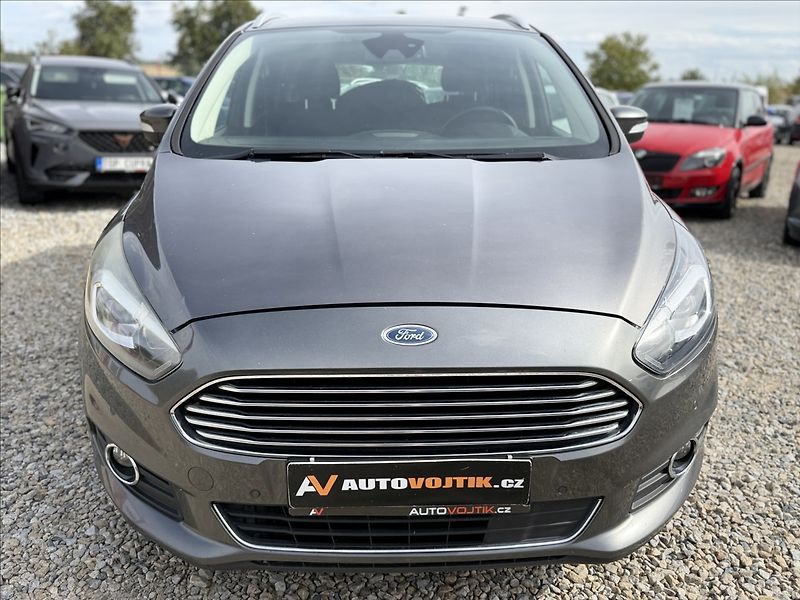 Ford S-MAX 2,0 TDCI 110kW NAVI +SADA KOL - fotka 2 z 27