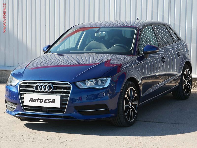 Audi A3 (2016) 1.6 TDi, Navi, AC - fotka 3 z 20