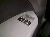 Volkswagen Caddy (2009) 1.4 i, 5Míst, 1Maj - náhled 16