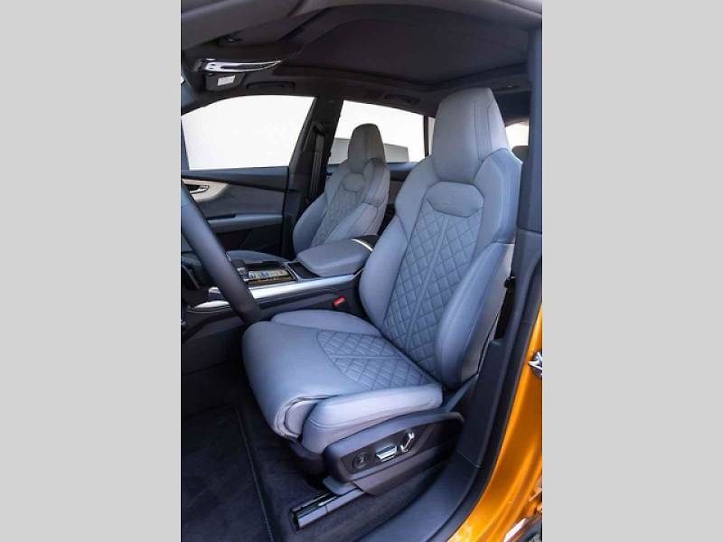 Auto jsme zkoušeli na silnicích v berounském okrese