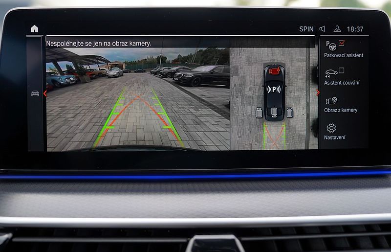 BMW Řada 5 540i xDrive/Lasery,HUD/335PS - fotka 43 z 45