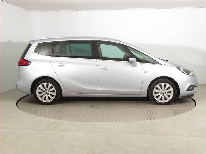 Opel Zafira (2017) 1.6 CDTI, 7 míst, Serv.kniha - fotka 6 z 19