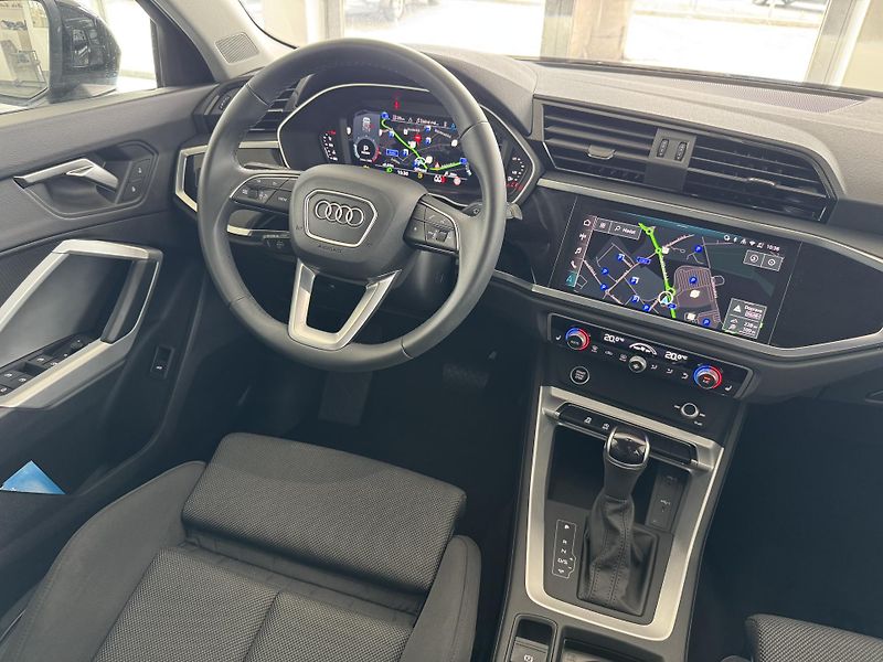 Audi Q3 (2025) 40TDi AUT QUATTRO LED NAVI ACC - fotka 12 z 34