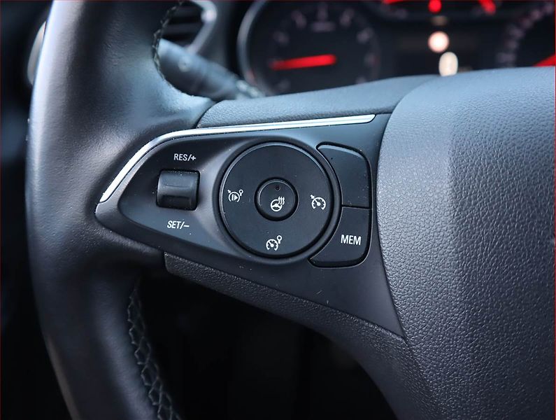 Opel Grandland X (2018) 1.2 Turbo, Serv.kniha, Kůže - fotka 17 z 21