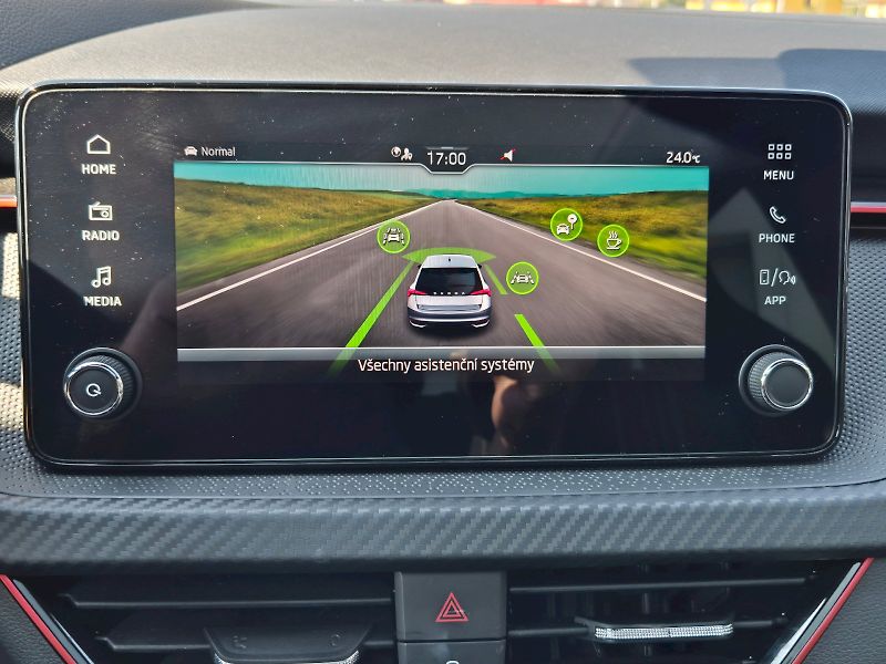 Škoda Scala (2025) Monte Carlo 1.0TSi 85kW 6°manu - fotka 24 z 30