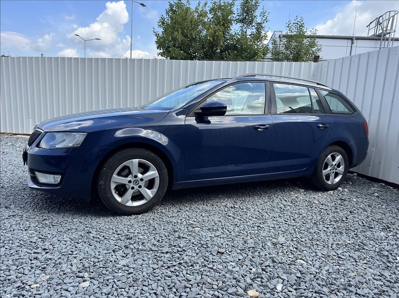 Škoda Octavia 1,6 TDI 77kW původ ČR - fotka 3 z 50