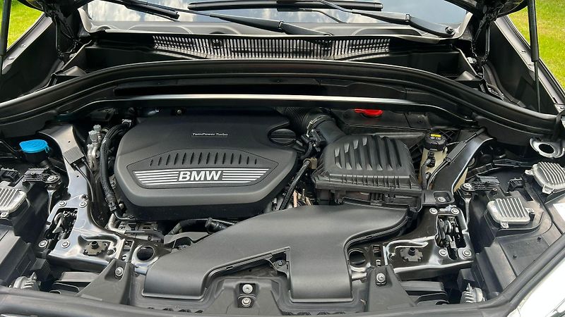 BMW X1 (2018) XDrive 20d,M Sportpaket,LED - fotka 17 z 32