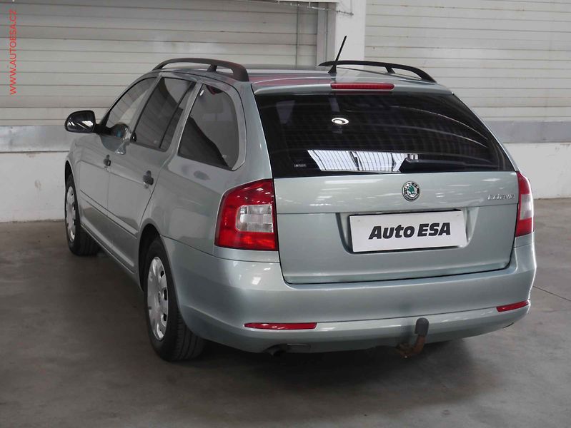 Škoda Octavia (2011) 1.2 TSi, 1.maj,ČR, AC, TZ - fotka 4 z 15