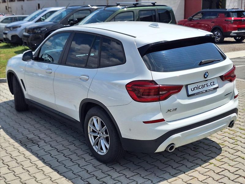 BMW X3 3,0 D  XDrive HeadUp+tažné - fotka 7 z 13