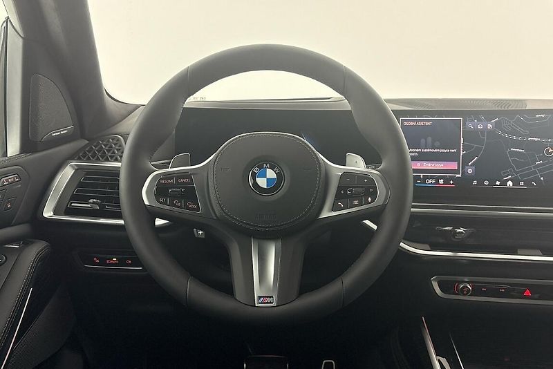 BMW X7 xDrive40d - fotka 20 z 25