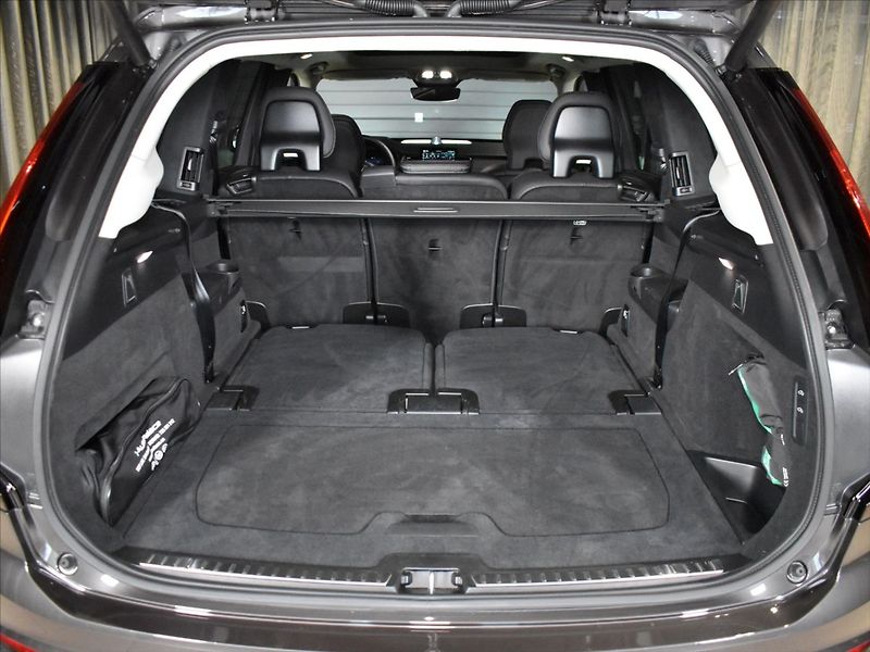 Volvo XC90 2,0 B5 AWD Ultra vzduch,Pano - fotka 10 z 27