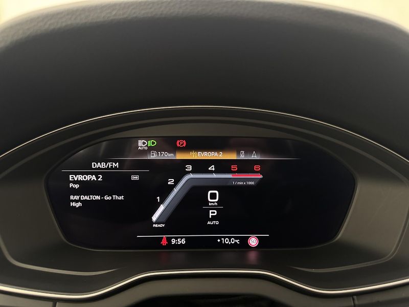 Audi Q5 SB*40tdi*ČR*DPH*S-Line*Vzduch* - fotka 23 z 42