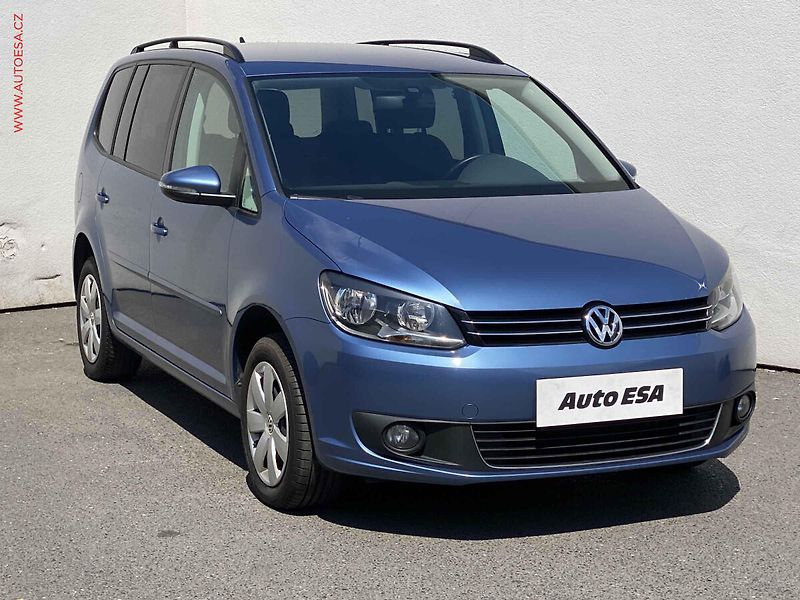 Volkswagen Touran (2013) 2.0 TDi, Comfortline, Webasto - fotka 1 z 19