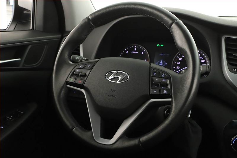 Hyundai Tucson (2016) 1.7 CRDi, Serv.kniha, Navi - fotka 8 z 14