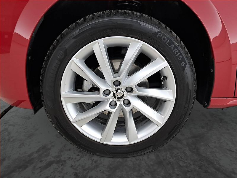 Škoda Kamiq (2024) Selection 1.0 TSI - fotka 14 z 18