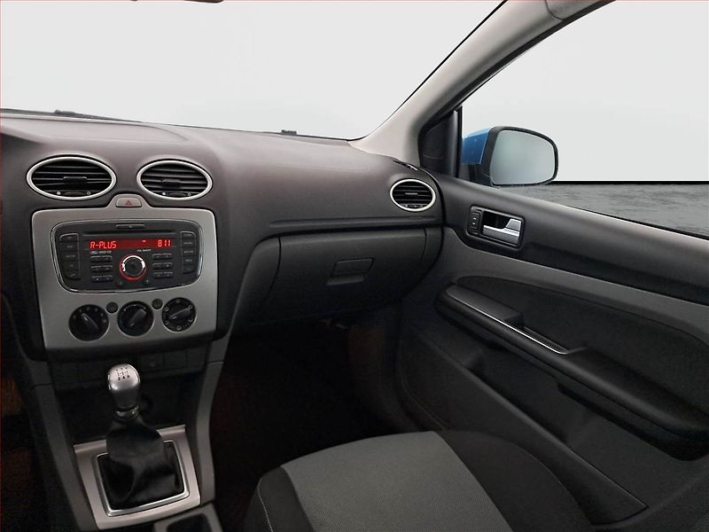 Ford Focus (2010) 1.6 16V, ČR,1.maj, po STK - fotka 8 z 17