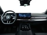 BMW Řada 5 540d xDrive Touring - náhled 19