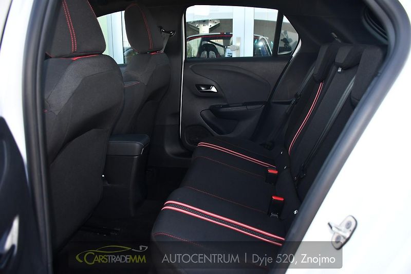 Opel Corsa 1.2T 96kW GS AUTOMAT - fotka 13 z 51