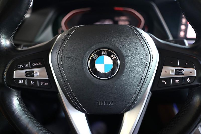 BMW X5 xDrive30d - fotka 19 z 27