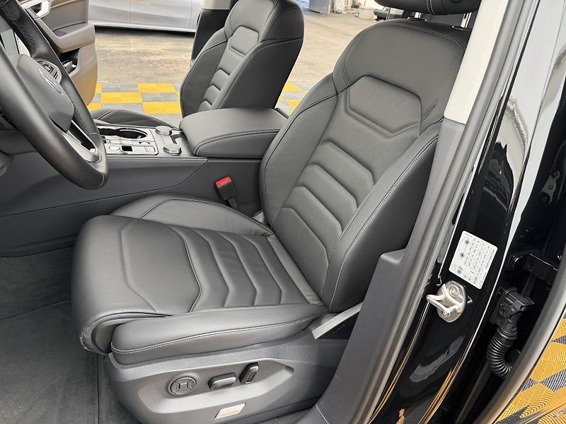 Volkswagen Touareg 3.0Tdi*1-MAJ*DPH*ELEGANCE* - fotka 11 z 45