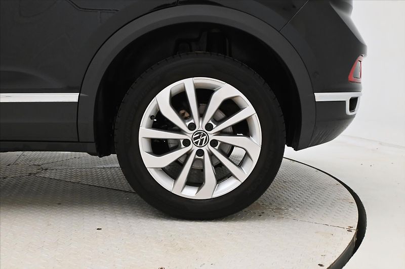 Volkswagen T-Roc 2,0 TDI 110kW DSG Style Plus Z - fotka 31 z 31