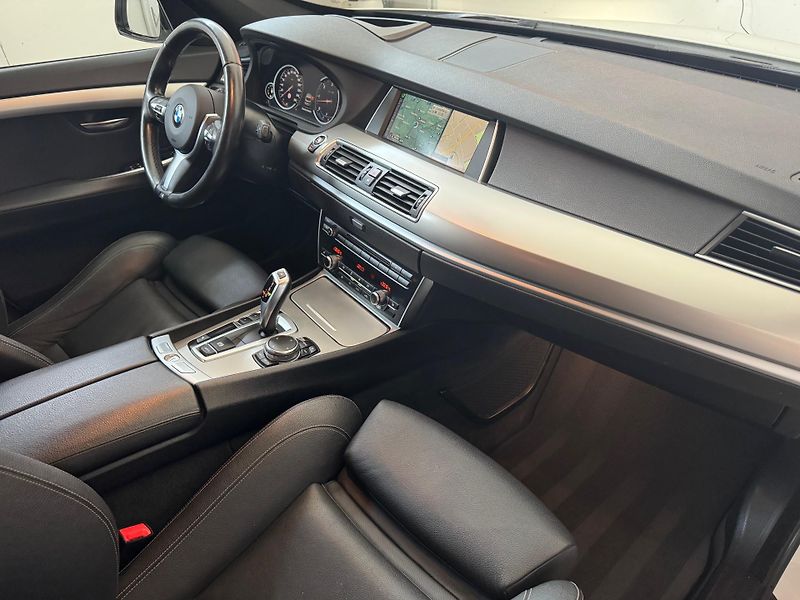 BMW Řada 5 (2015) GT 530D - Odpočet DPH - fotka 24 z 27