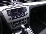 Volkswagen Passat 2,0 TDI 110kW DSG Comfort Navi - náhled 19