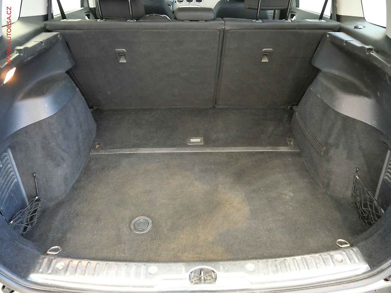 Peugeot 308 (2009) 1.6i SW, ČR, AC - fotka 7 z 21