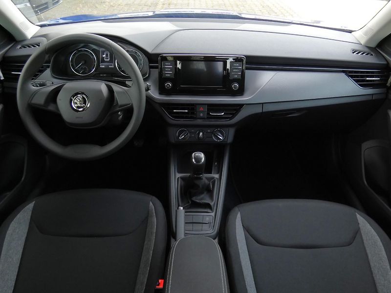 Škoda Kamiq Active 1.0 TSI /70 kW - fotka 15 z 30
